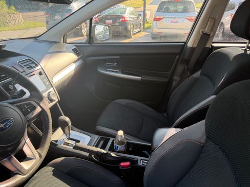 Used 2017 Subaru Crosstrek 2.0i Premium image 16