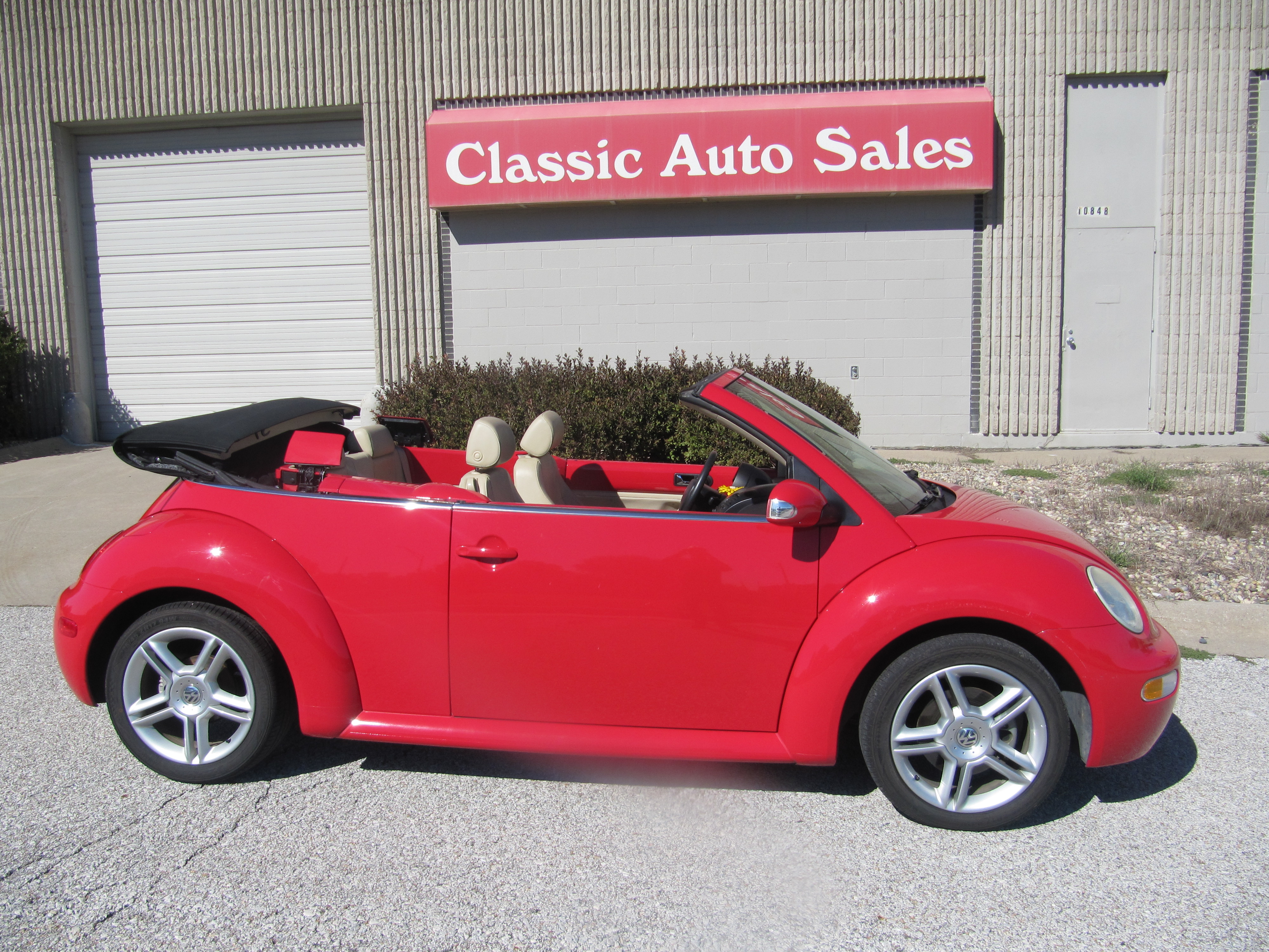 Used 2004 Volkswagen Beetle GLS Turbo Convertible FWD image 8