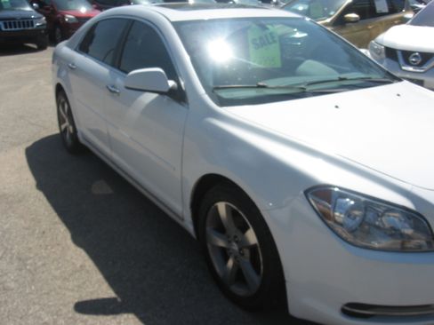 Used 2012 Chevrolet Malibu LT FWD image 3