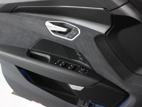 Used 2023 Audi RS e-tron GT image 33