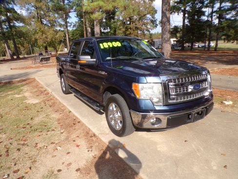 Used 2014 Ford F150 XLT image 1