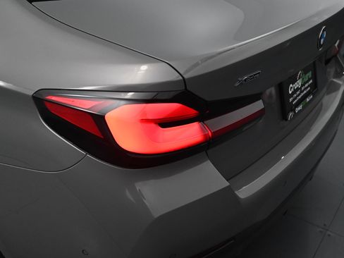 Used 2022 BMW 530i xDrive image 14