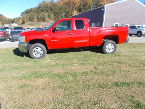 Used 2013 Chevrolet Silverado 2500 LT image 1