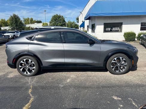 Used 2021 Ford Mustang Mach-E Premium image 10