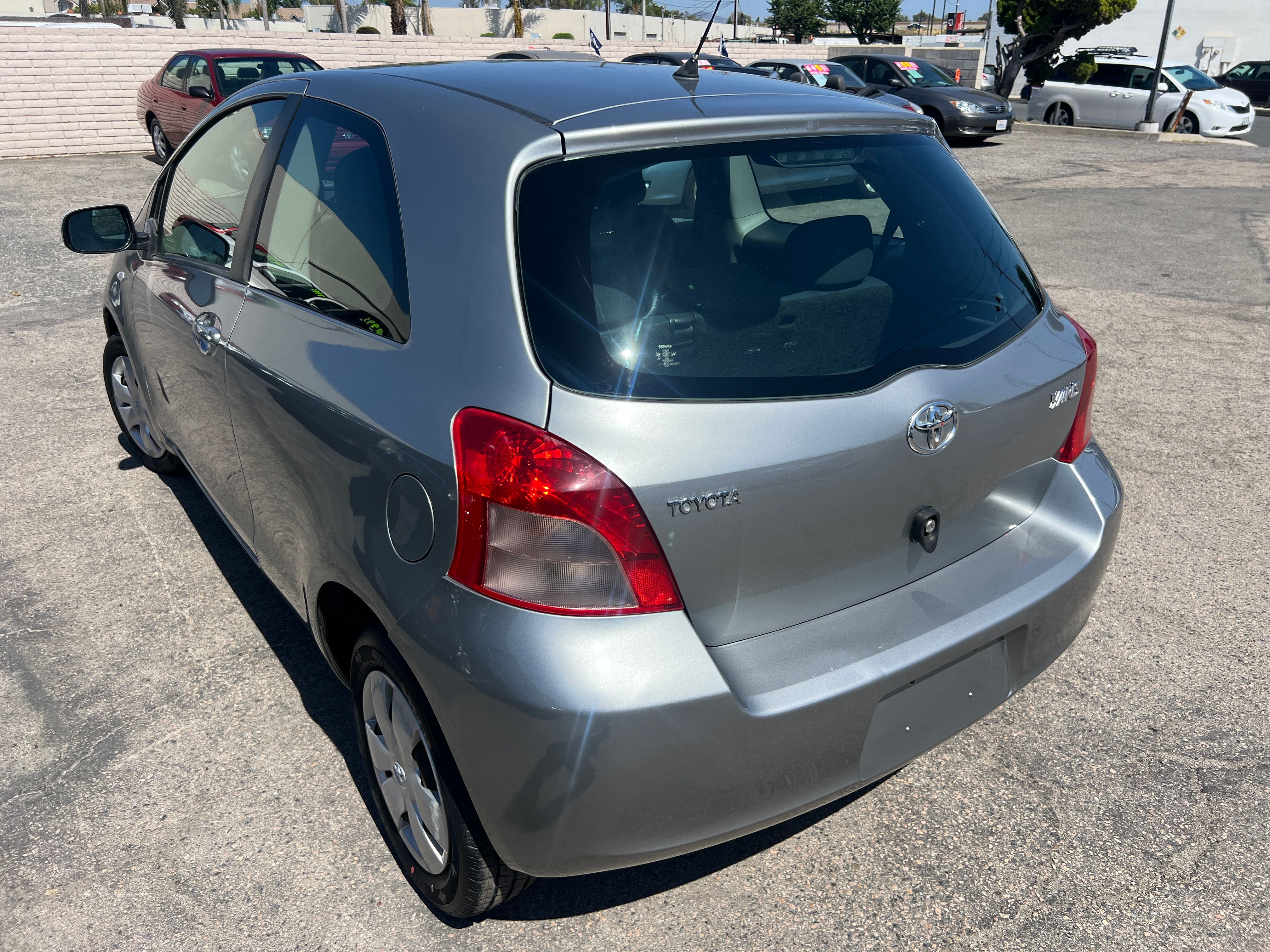 Used 2008 Toyota Yaris 2-Door Hatchback FWD image 9