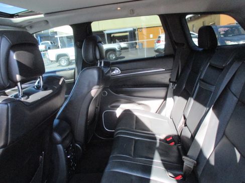Used 2018 Jeep Grand Cherokee 4WD Summit image 16