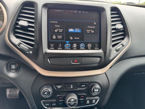 Used 2016 Jeep Cherokee 4WD 75th Anniversary image 12