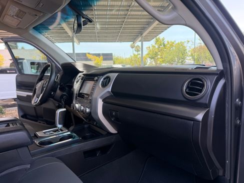 Used 2014 Toyota Tundra 4x4 Double Cab SR5 image 19