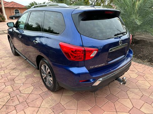 Used 2017 Nissan Pathfinder 4WD image 5