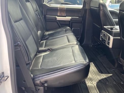 Used 2020 Ford F150 4x4 SuperCab Lariat w/ FX4 Pkg image 20