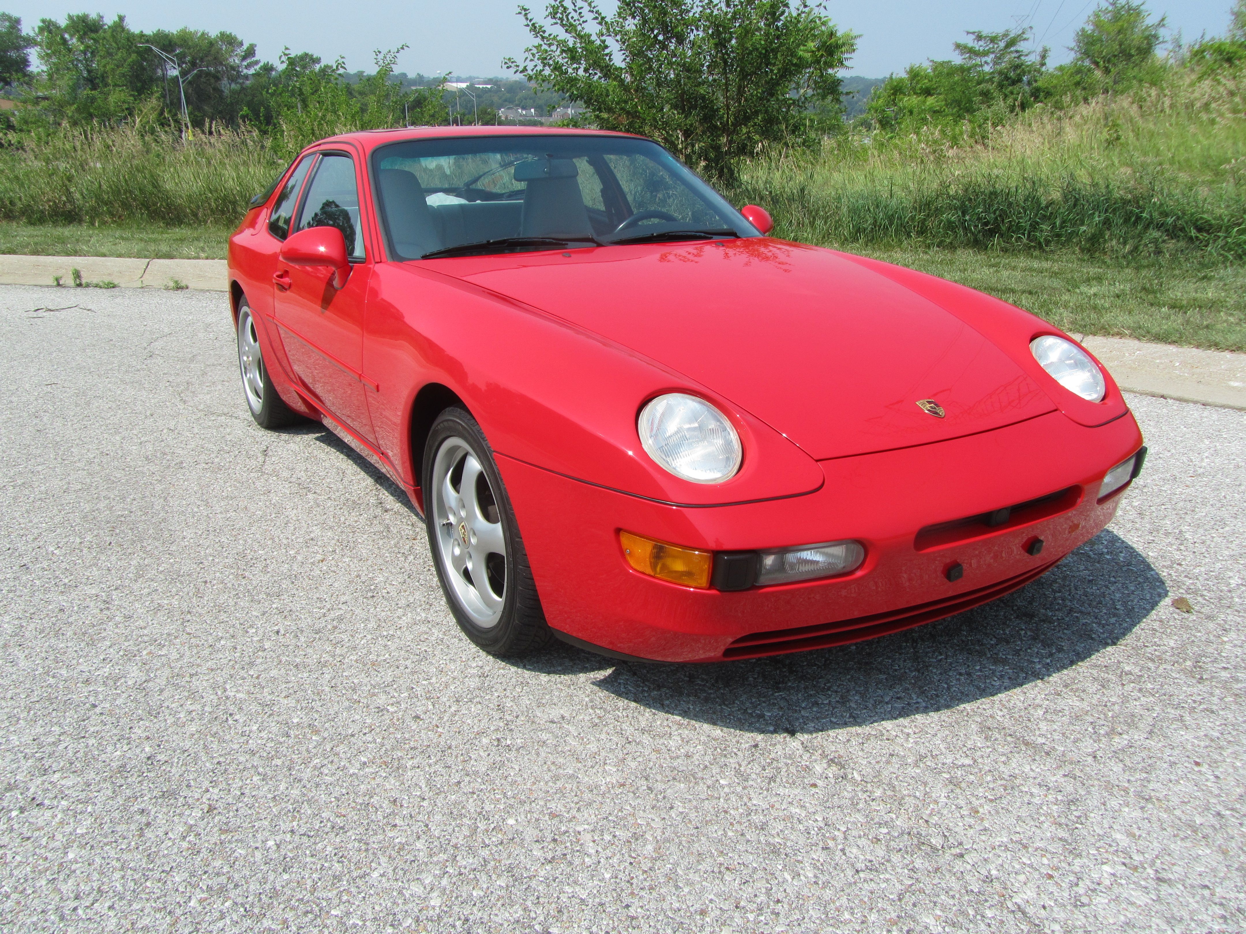 Used 1995 Porsche 968 Coupe RWD image 9