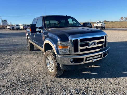 Used 2008 Ford F250 XLT image 2