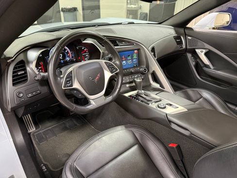 Used 2019 Chevrolet Corvette Grand Sport Coupe w/ 2LT RWD image 23