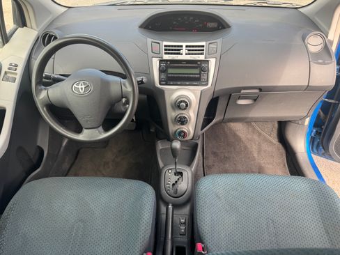 Used 2008 Toyota Yaris 2-Door Hatchback FWD image 19