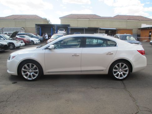Used 2013 Buick LaCrosse Touring image 2