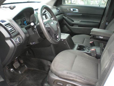 Used 2016 Ford Explorer 4WD Police Interceptor image 4
