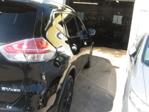 Used 2015 Nissan Rogue AWD image 4