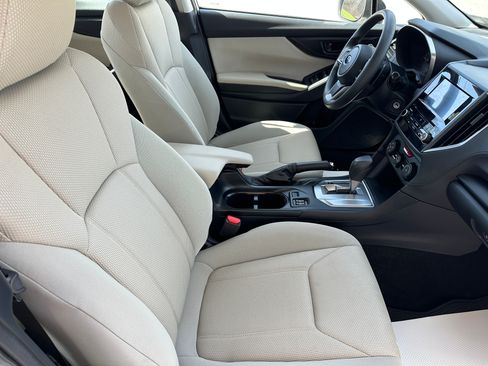 Used 2019 Subaru Impreza 2.0i Premium image 12