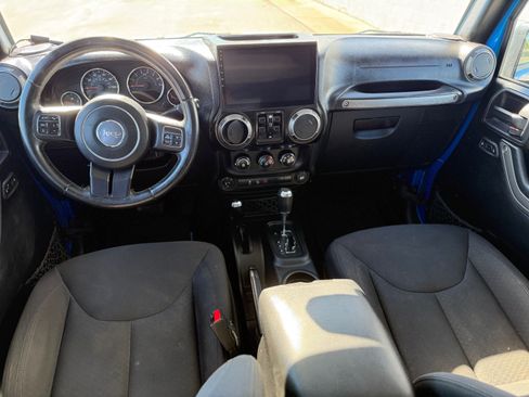 Used 2016 Jeep Wrangler Unlimited Sport image 11