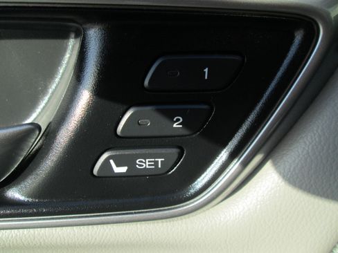 Used 2020 Honda CR-V EX-L image 5
