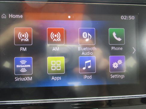 Used 2018 Mitsubishi Outlander 4WD SE image 32