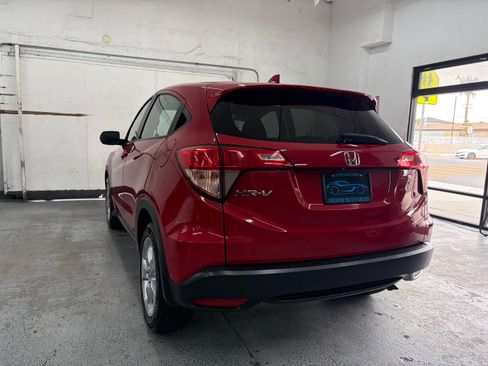 Used 2016 Honda HR-V FWD LX image 6