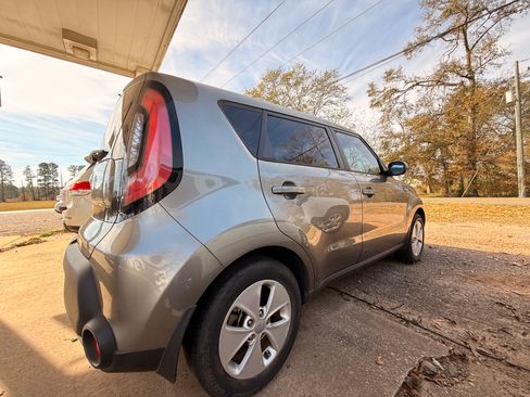 Used 2014 Kia Soul image 6