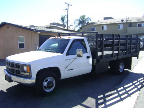 Used 1998 Chevrolet Silverado 3500 2WD Regular Cab image 4