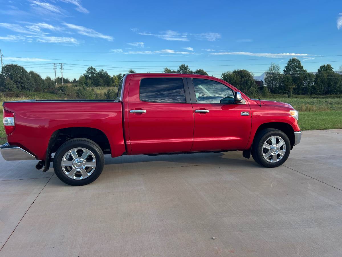 Used 2017 Toyota Tundra 1794 Edition AWD/4WD image 6