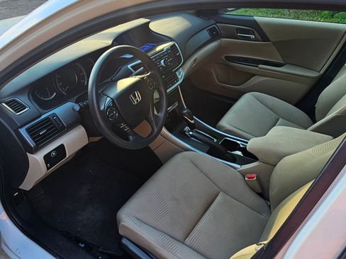Used 2015 Honda Accord LX image 10