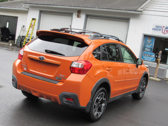 Used 2014 Subaru XV Crosstrek 2.0i Limited AWD/4WD image 8