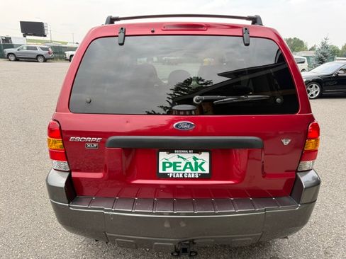 Used 2006 Ford Escape 4WD XLT image 4