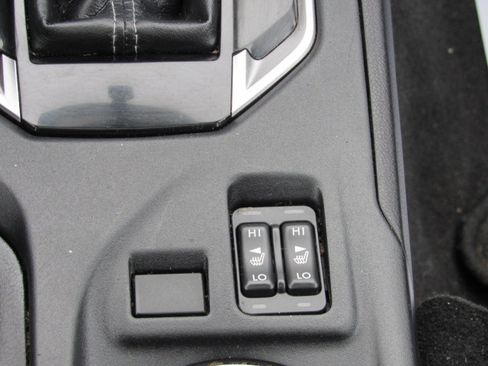 Used 2019 Subaru Impreza 2.0i Limited image 29