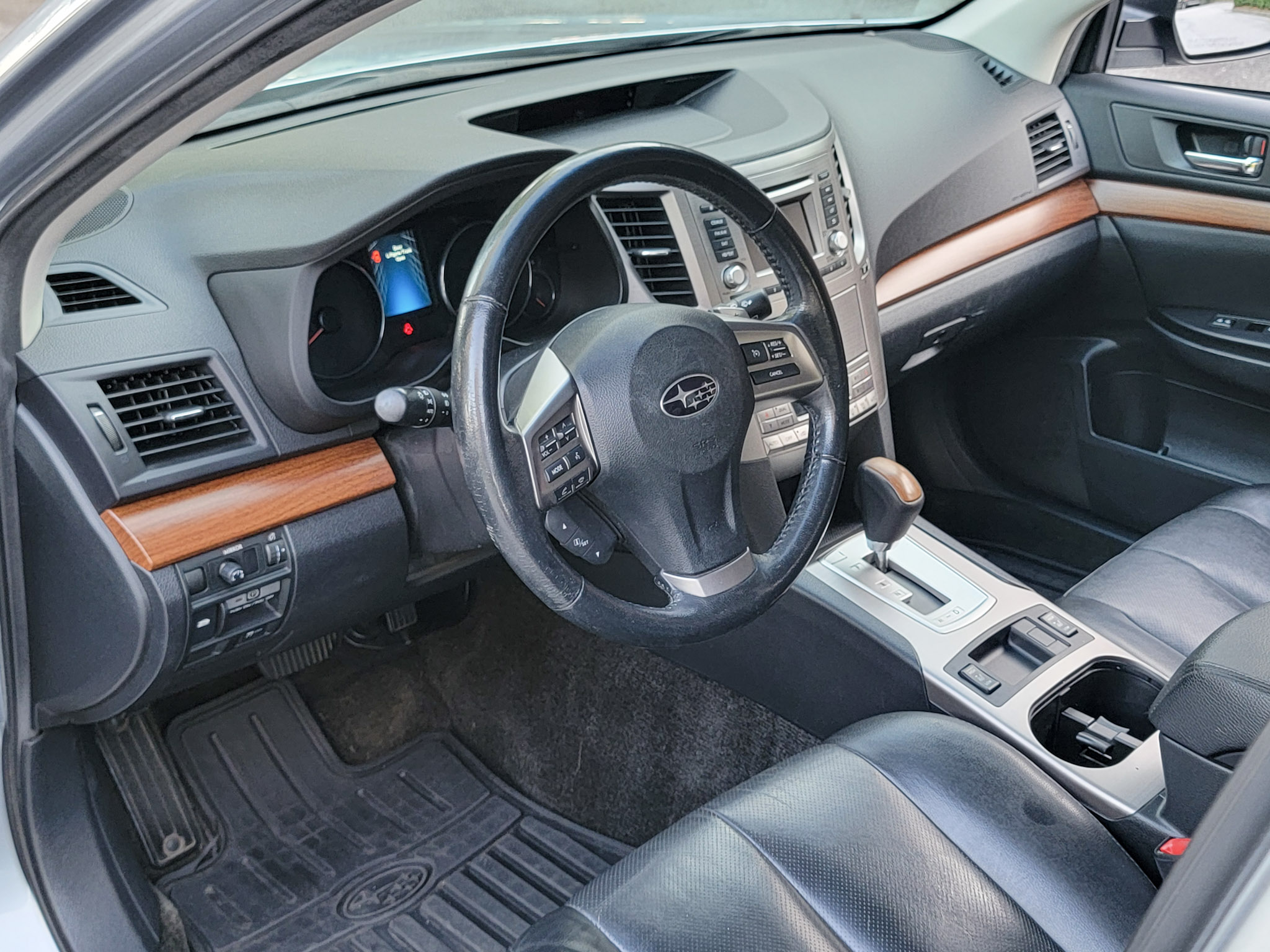 Used 2013 Subaru Outback 2.5i Limited AWD/4WD image 41