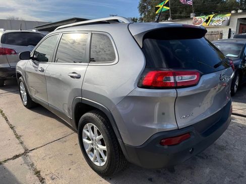 Used 2014 Jeep Cherokee 4WD Latitude image 4