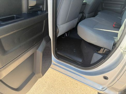 Used 2015 RAM 1500 4x4 Quad Cab Tradesman image 10