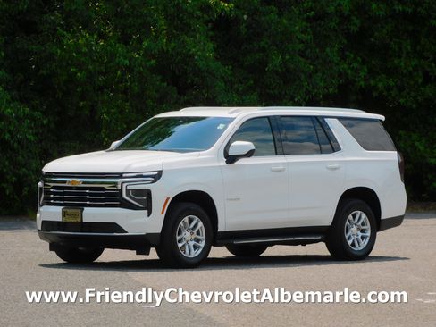 Used 2025 Chevrolet Tahoe 4WD LT image 1