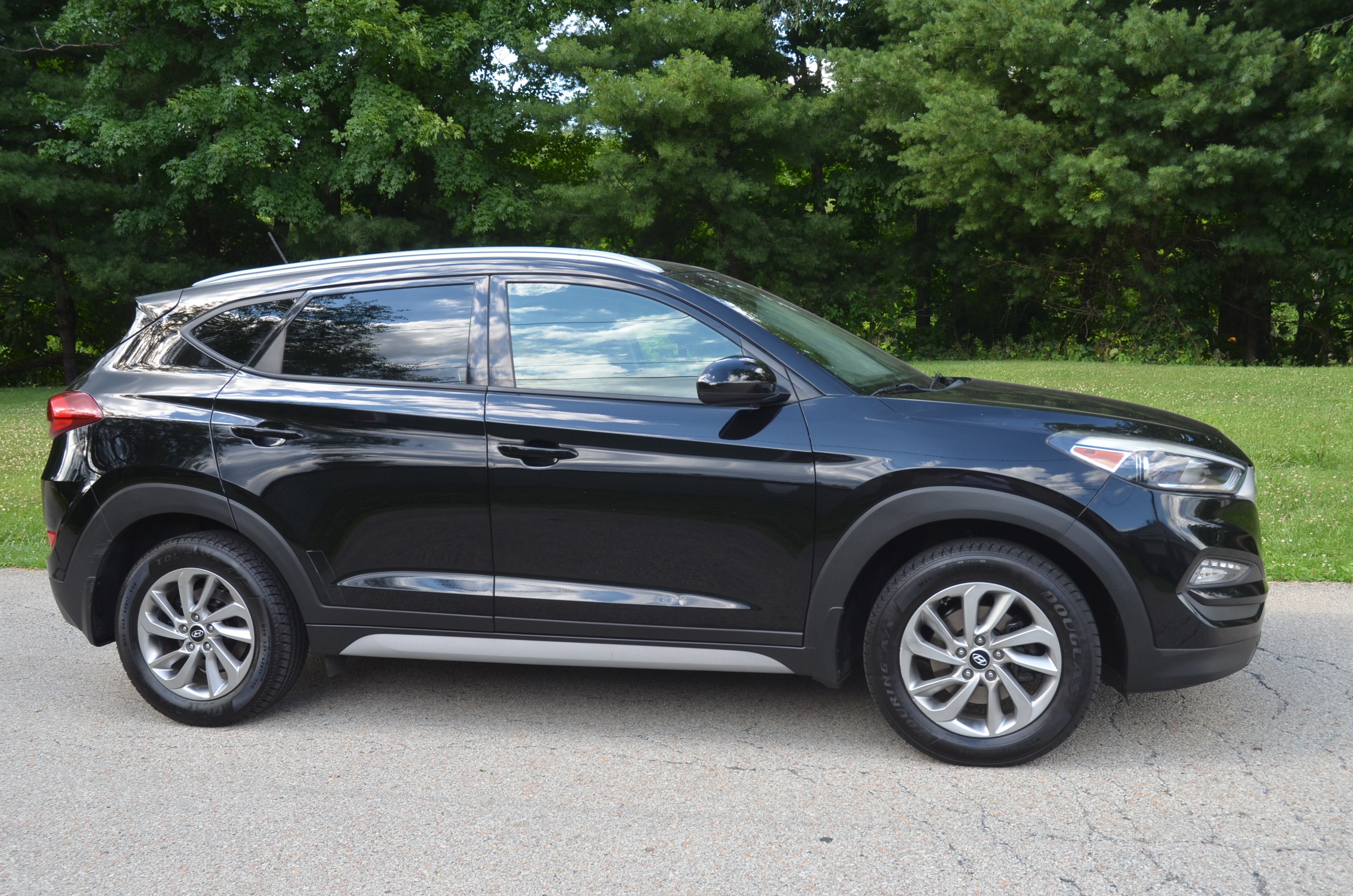 Used 2017 Hyundai Tucson AWD SE image 5