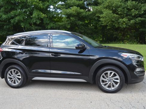 Used 2017 Hyundai Tucson AWD SE image 5