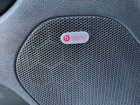 Used 2017 Dodge Durango R/T image 8