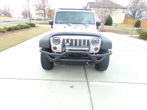 Used 2012 Jeep Wrangler Unlimited Sport image 8