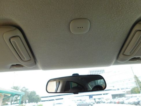 Used 2017 Nissan Versa S image 18