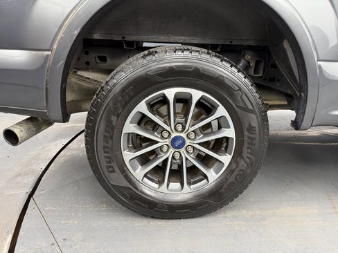 Used 2020 Ford F150 Lariat image 11