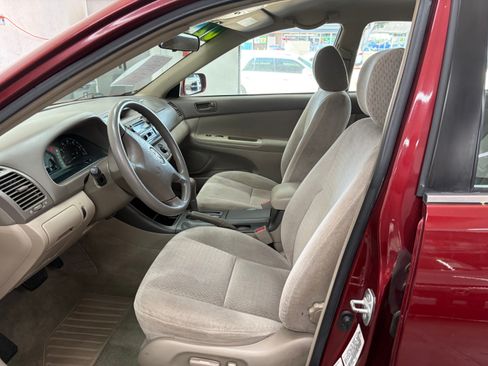 Used 2002 Toyota Camry V6 FWD image 10