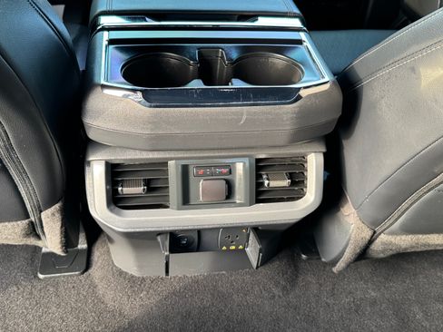 Used 2025 Ford F150 Lariat image 12