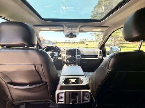 Used 2015 Ford F150 4x4 SuperCrew image 12
