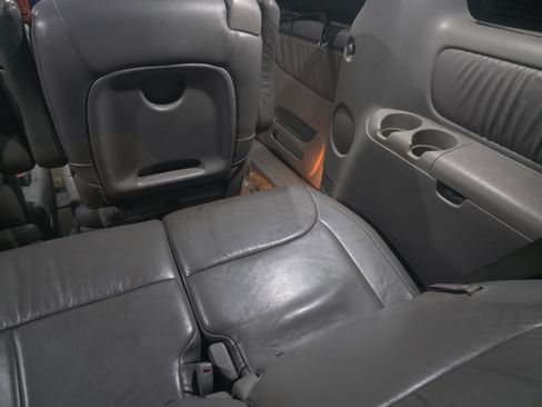 Used 2006 Toyota Sienna XLE image 20