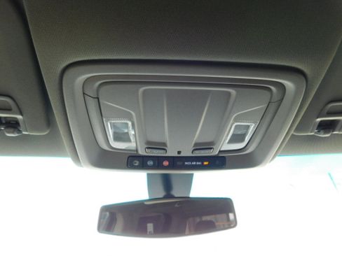 Used 2023 Chevrolet Silverado 2500 LT image 17