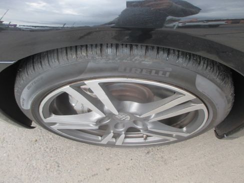 Used 2014 Porsche Panamera S image 20