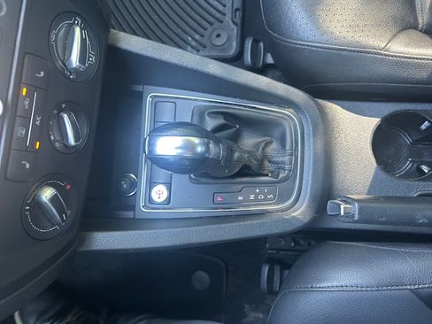 Used 2015 Volkswagen Jetta SE Sedan FWD image 18